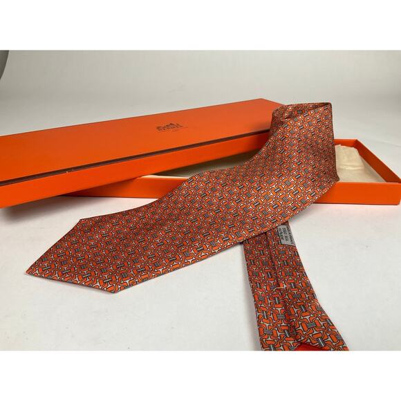 Men’s Hermes D-Ring Bit 100% Silk Neck Tie REF: 5560 MA | No Box - Picture 2 of 2